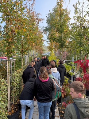 Besichtigung der neuen Containeranlage bei der Baumschule Fees. 